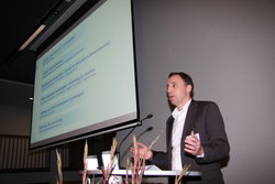 Der Projektleiter des Startup Docks, Prof. Christian Lüthje, führte durch den Abend.