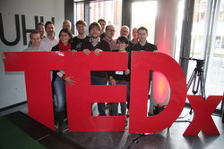 Das TEDxTUHH-Team und ein Teil der diesjährigen Redner.