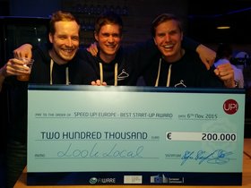 Glückliche Sieger: Martin Brücher, René Schnellen und Florian Klemt (v.l.). Die Gründer des TUHH-Startups Look Local machten das Rennen im Wettbewerb der europaweiten besten Startups.