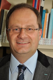 Prof. Dr.-Ing. habil. Dr. h.c. Stefan Heinrich ist neuer Vorsitzender der ProcessNet-Fachgruppe „Agglomerations- und Schüttguttechnik".