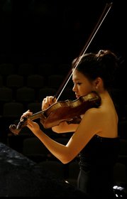 Violinistin Onyou Kim.