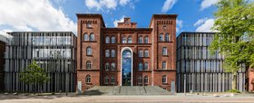 Das Hauptgebäude der TU Hamburg trägt die architektonische Handschrift von Meinhard von Gerkan