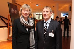 Prof. Kersten mit Senatorin Fr. Dr. Stapelfeldt.