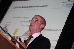 Honorarprofessor Dr.-Ing. Rüdiger Siechau während seiner Antrittsvorlesung