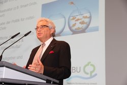 Prof. Garabed Antranikian erhielt den Deutschen Umweltpreis 2004.