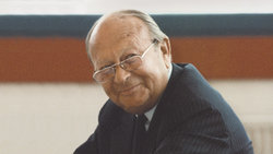 Karl Heinrich Ditze, Gründer der Karl H. Ditze Stiftung 