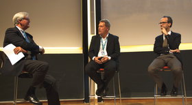 Diskussionsfreudige Herren: Prof. Frank Piller (rechts) Peter Sander (Mitte) und Bert E. König