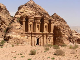 Die verlassene Felsenstadt Petra: Auch für Master-Studierende der TUHH ein Highlight bei einer Reise nach Jordanien 