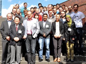 Teilnehmerinnen und Teilnehmer der Summer School "Frontiers in Modeling of Multiphase Flows".