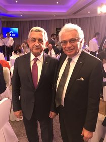 Professor Antranikian mit dem Präsidenten der Republik Armenien.