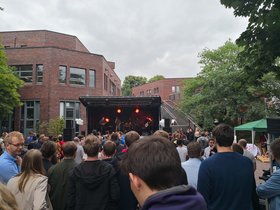 Live-Bühne am TUHH-Sommerfest 2018.