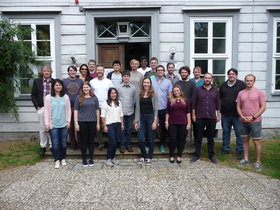 Teilnehmerinnen und Teilnehmer der Summerschool des TUHH-Sonderforschungsbereichs 986
