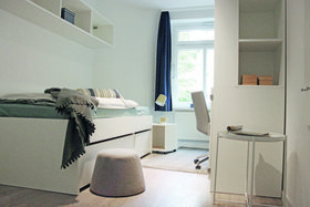 Modernisiertes Zimmer in der Wohnanlage Harburg.