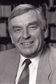 Professor Oskar Mahrenholtz.