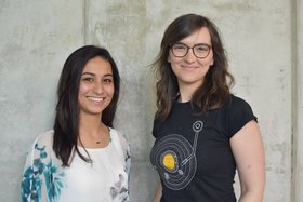 Die TU-Wissenschaftlerinnen Ayah Alassali (links) und Caterina Picuno (rechts) optimierten die Sortier- und Recyclingprozesse für eine funktionierende Kreislaufwirtschaft.