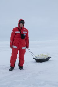 At temperatures as low as minus 15 degrees, 24 hours of daylight and steady winds, TU scientist Franz von Bock und Polach conducted various series of measurements at the North Pole. Photo: private.&nbsp;