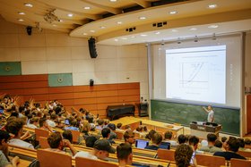 Ab 1. Dezember 2025 sind Bewerbungen für den neuen TUHH-Studiengang Computational Methods and Machine Learning in Engineering möglich.